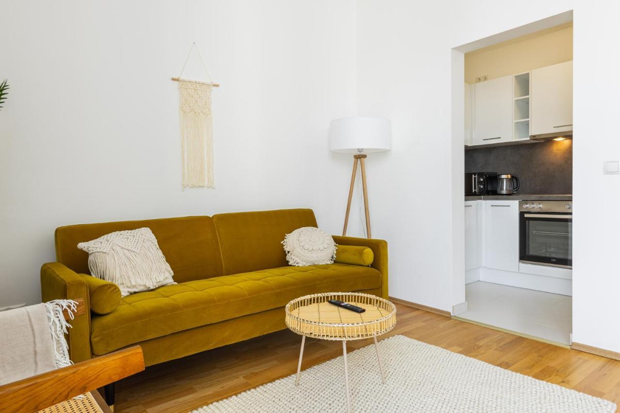 Bright Stylish Apartment With A Balcony In A Top Location เวียนนา ภายนอก รูปภาพ