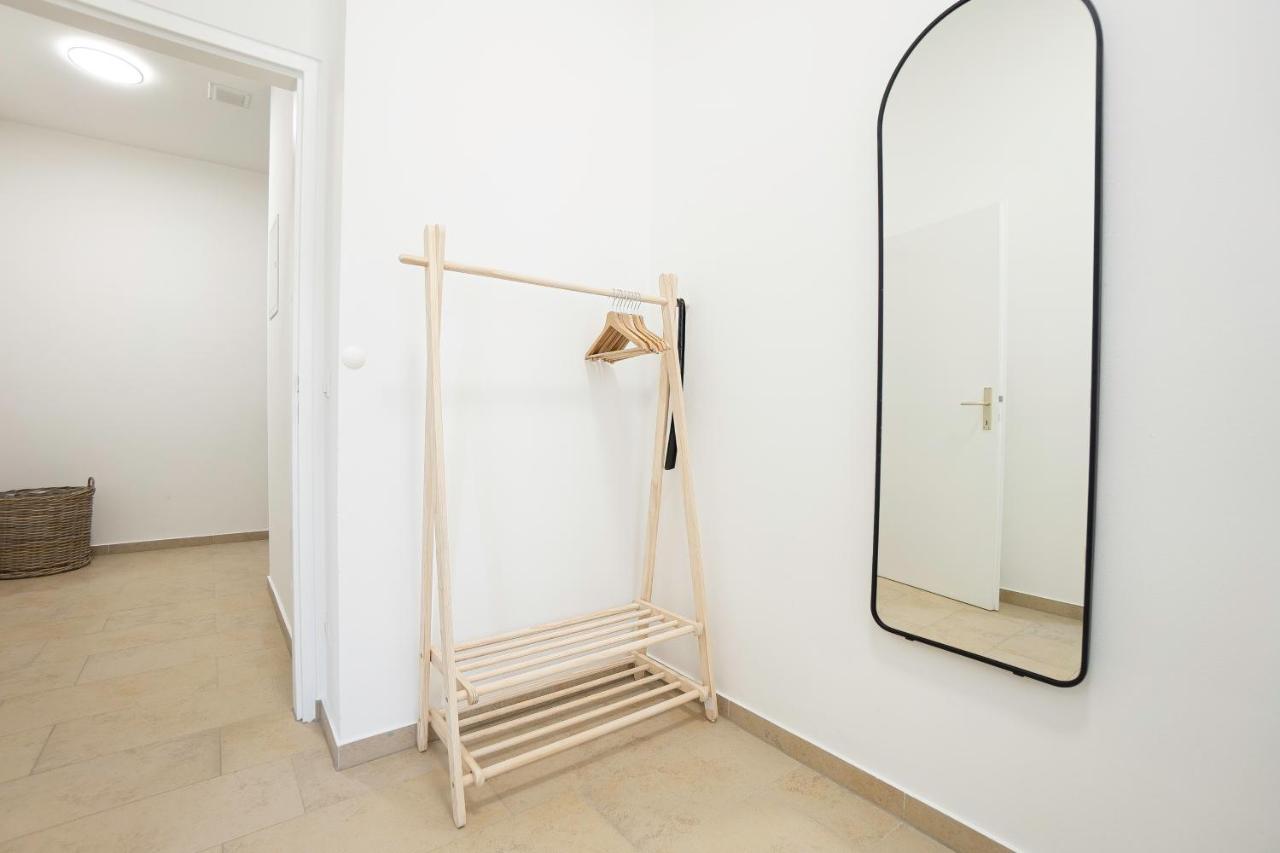 Bright Stylish Apartment With A Balcony In A Top Location เวียนนา ภายนอก รูปภาพ