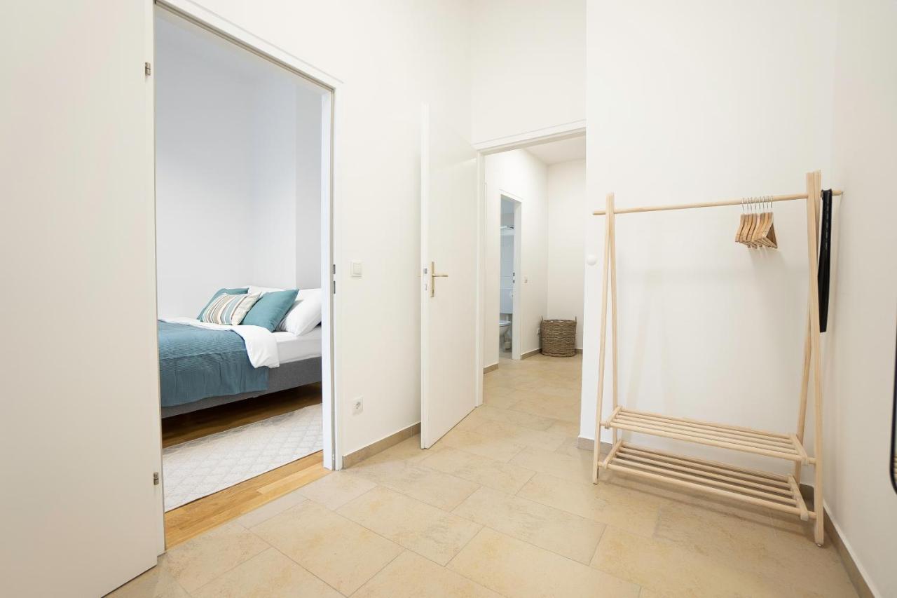 Bright Stylish Apartment With A Balcony In A Top Location เวียนนา ภายนอก รูปภาพ