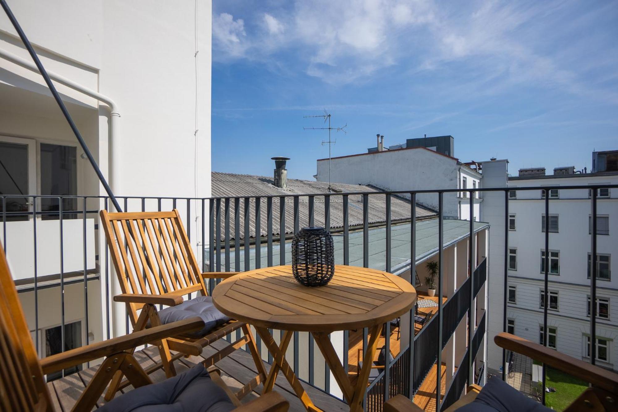 Bright Stylish Apartment With A Balcony In A Top Location เวียนนา ภายนอก รูปภาพ